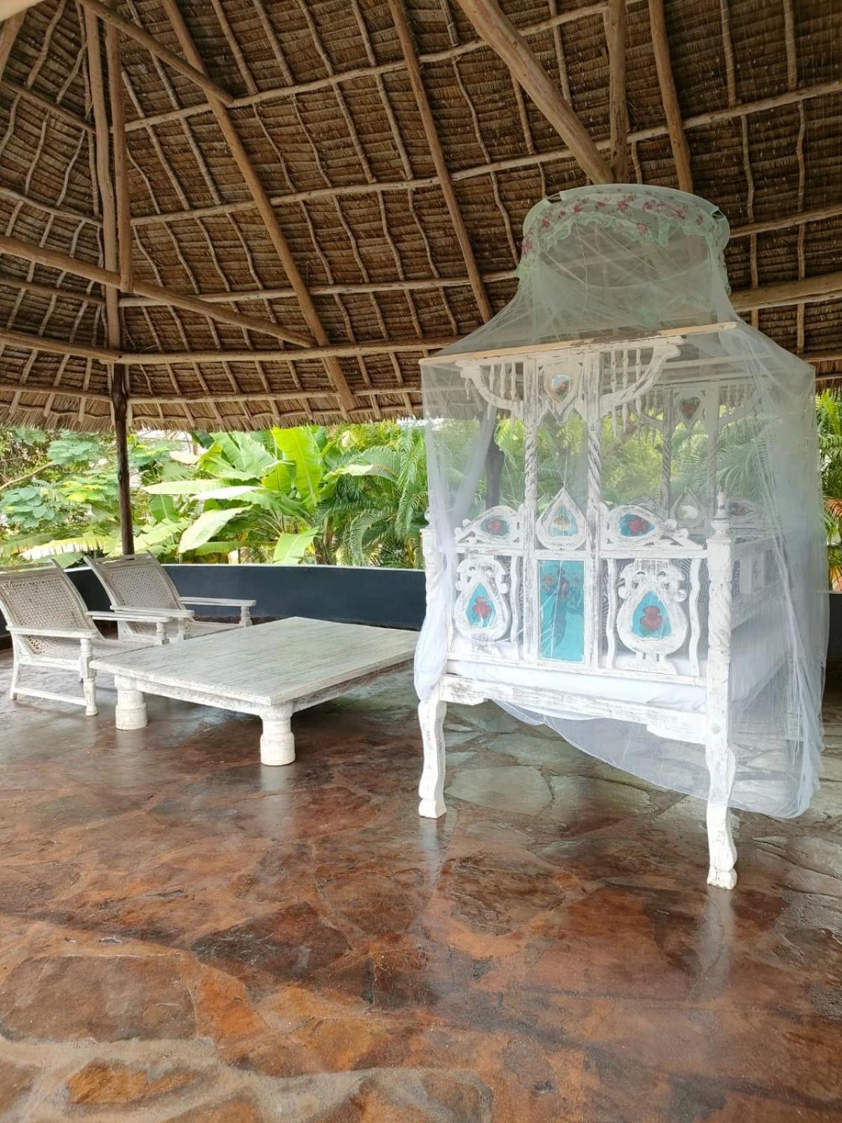 White Nyumba Malindi