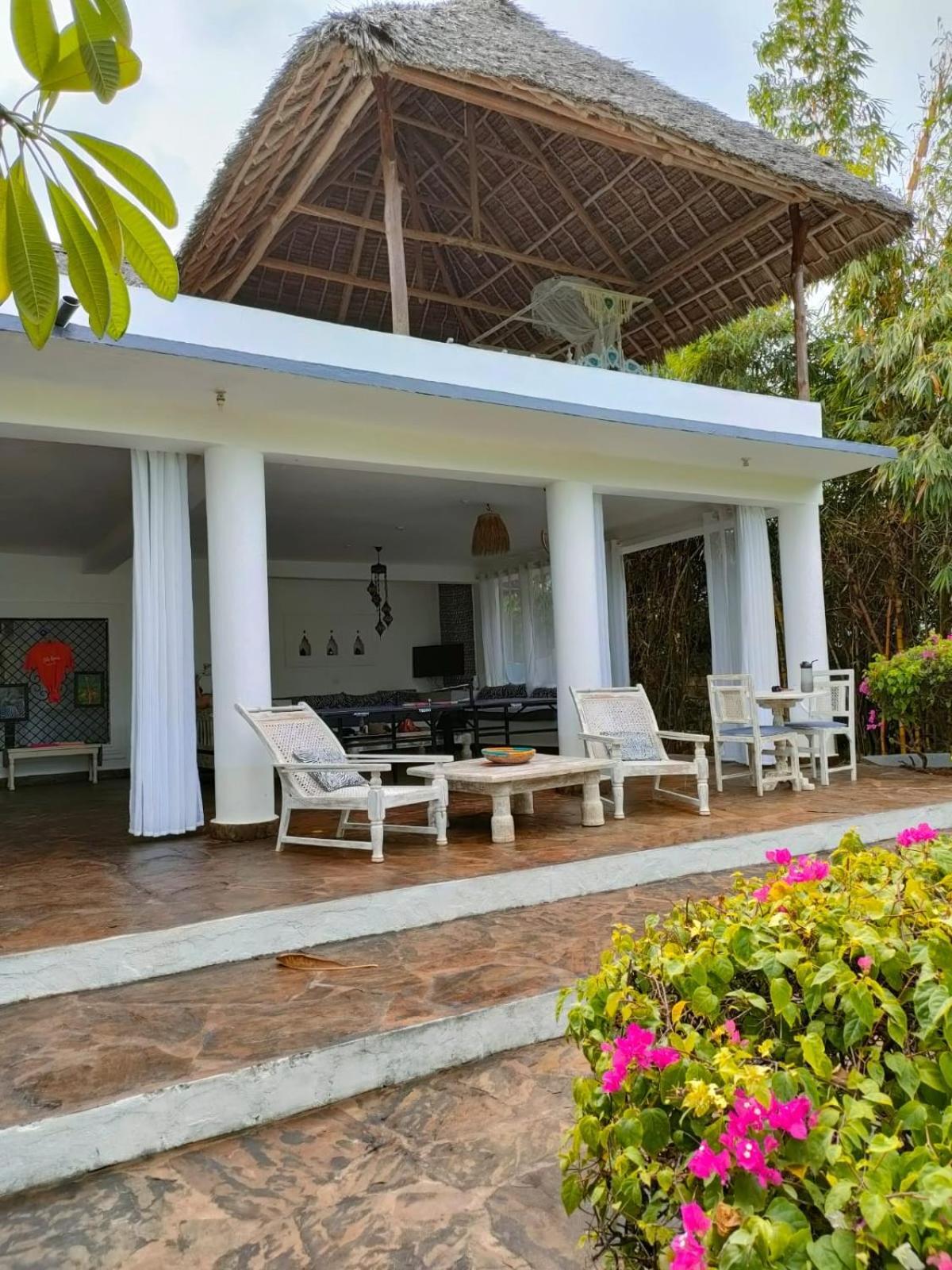 Privatunterkunft White Nyumba Malindi