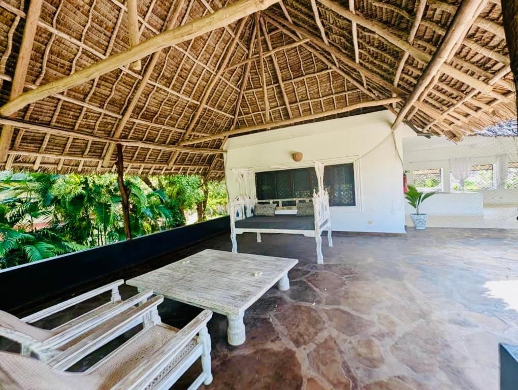 Privatunterkunft White Nyumba